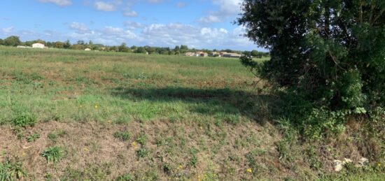 Terrain à bâtir à Surgères, Nouvelle-Aquitaine