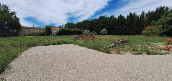 Terrain à bâtir à Pierrevert, Provence-Alpes-Côte d'Azur