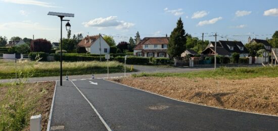 Terrain à bâtir à Mézières-en-Drouais, Centre-Val de Loire