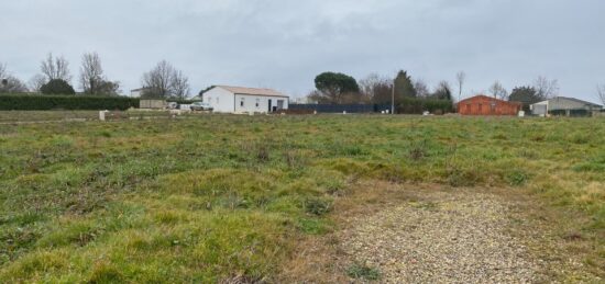 Terrain à bâtir à Montpellier-de-Médillan, Nouvelle-Aquitaine