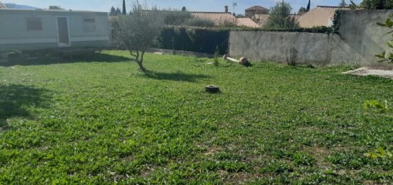Terrain à bâtir à Pourrières, Provence-Alpes-Côte d'Azur