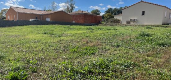 Terrain à bâtir à Lavilledieu, Auvergne-Rhône-Alpes