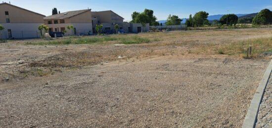 Terrain à bâtir à Peyrolles-en-Provence, Provence-Alpes-Côte d'Azur