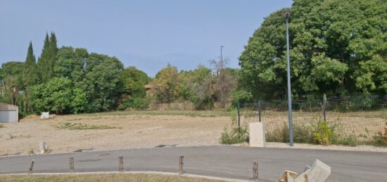 Terrain à bâtir à , Vaucluse