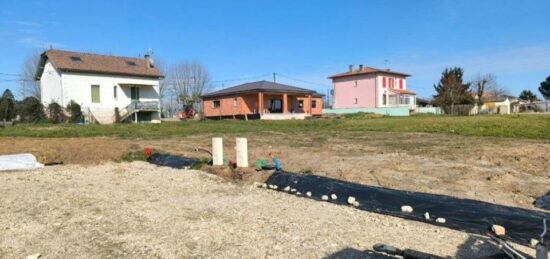 Terrain à bâtir à Sainte-Livrade-sur-Lot, Nouvelle-Aquitaine
