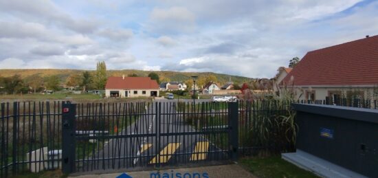 Terrain à bâtir à Heudreville-sur-Eure, Normandie