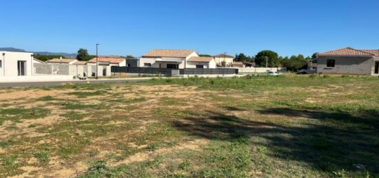 Terrain à bâtir à Allan, Auvergne-Rhône-Alpes