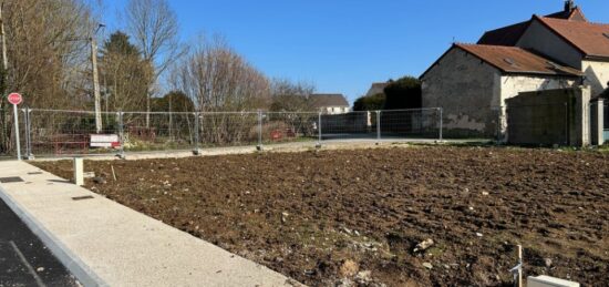 Terrain à bâtir à Isles-les-Meldeuses, Île-de-France