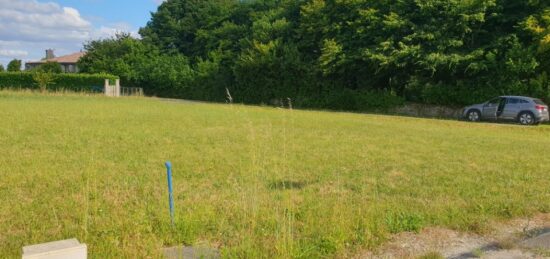 Terrain à bâtir à Aubie-et-Espessas, Nouvelle-Aquitaine