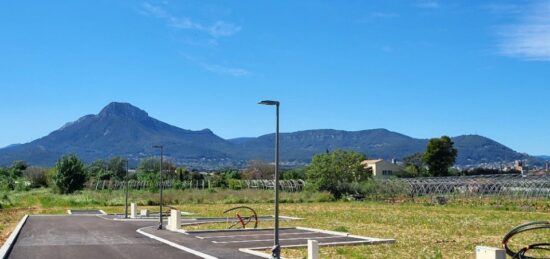 Terrain à bâtir à La Crau, Provence-Alpes-Côte d'Azur