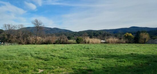 Terrain à bâtir à Pignans, Provence-Alpes-Côte d'Azur