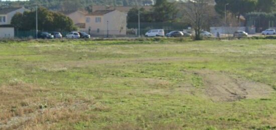 Terrain à bâtir à Peyrolles-en-Provence, Provence-Alpes-Côte d'Azur