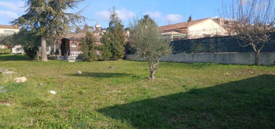 Terrain à bâtir à Pourrières, Provence-Alpes-Côte d'Azur