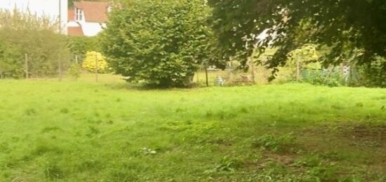 Terrain à bâtir à Neuville-sur-Oise, Île-de-France