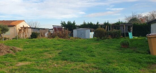Terrain à bâtir à La Lande-de-Fronsac, Nouvelle-Aquitaine