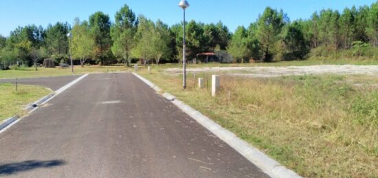 Terrain à bâtir à Landiras, Nouvelle-Aquitaine