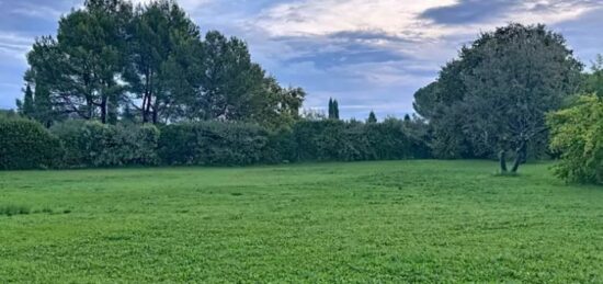 Terrain à bâtir à Maubec, Provence-Alpes-Côte d'Azur
