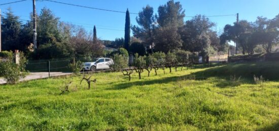 Terrain à bâtir à Pierrefeu-du-Var, Provence-Alpes-Côte d'Azur