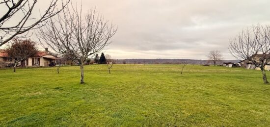 Terrain à bâtir à , Dordogne
