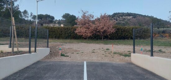 Terrain à bâtir à Mérindol, Provence-Alpes-Côte d'Azur