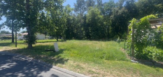 Terrain à bâtir à Castres-Gironde, Nouvelle-Aquitaine