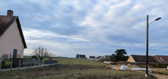 Terrain à bâtir à Berchères-les-Pierres, Centre-Val de Loire