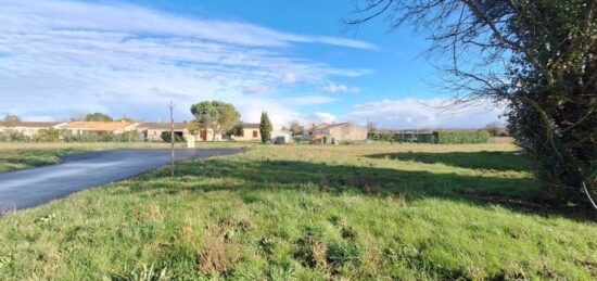 Terrain à bâtir à Pisany, Nouvelle-Aquitaine