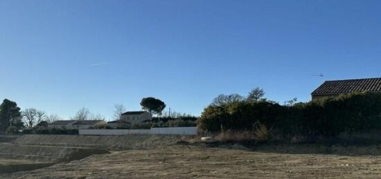Terrain à bâtir à Pierrevert, Provence-Alpes-Côte d'Azur