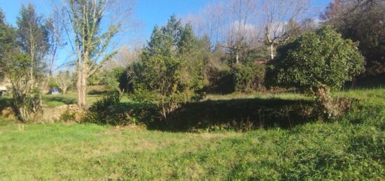 Terrain à bâtir à Salavas, Auvergne-Rhône-Alpes