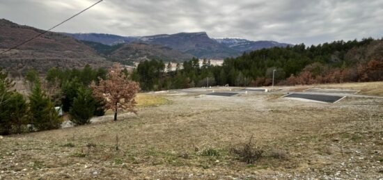 Terrain à bâtir à Bevons, Provence-Alpes-Côte d'Azur