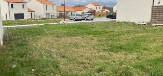 Terrain à bâtir à Port-Saint-Père, Pays de la Loire