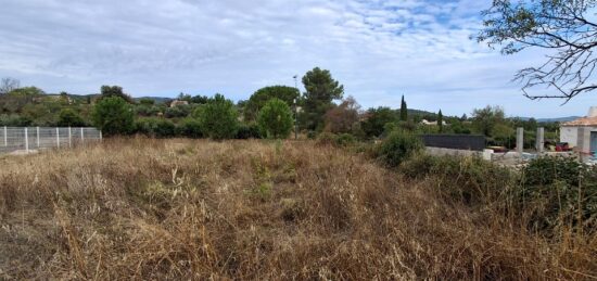 Terrain à bâtir à Saint-Maximin-la-Sainte-Baume, Provence-Alpes-Côte d'Azur