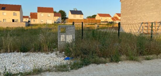Terrain à bâtir à Nanteuil-lès-Meaux, Île-de-France