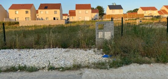 Terrain à bâtir à Coutevroult, Île-de-France