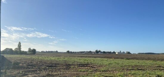 Terrain à bâtir à Saint-Laurent-en-Gâtines, Centre-Val de Loire