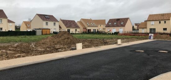 Terrain à bâtir à Lumigny-Nesles-Ormeaux, Île-de-France