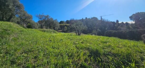 Terrain à bâtir à Grasse, Provence-Alpes-Côte d'Azur