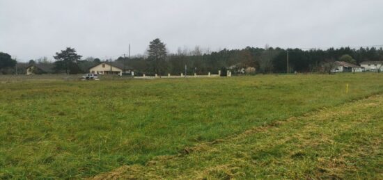 Terrain à bâtir à Gajac, Nouvelle-Aquitaine
