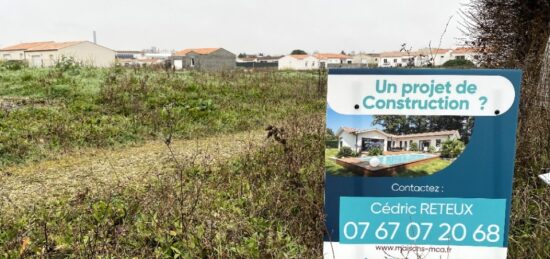 Terrain à bâtir à Saint-Just-Luzac, Nouvelle-Aquitaine