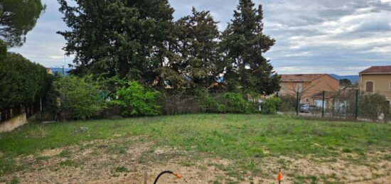 Terrain à bâtir à , Vaucluse