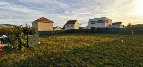 Terrain à bâtir à Courcelles-sur-Seine, Normandie