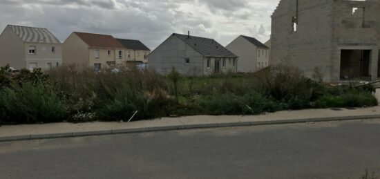 Terrain à bâtir à Beton-Bazoches, Île-de-France