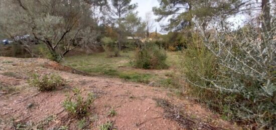 Terrain à bâtir à Salernes, Provence-Alpes-Côte d'Azur