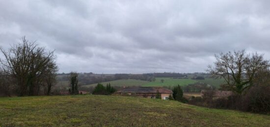 Terrain à bâtir à , Gers