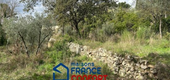 Terrain à bâtir à Callas, Provence-Alpes-Côte d'Azur