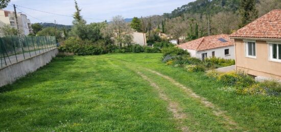 Terrain à bâtir à Carnoules, Provence-Alpes-Côte d'Azur