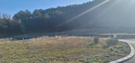Terrain à bâtir à Aubignosc, Provence-Alpes-Côte d'Azur