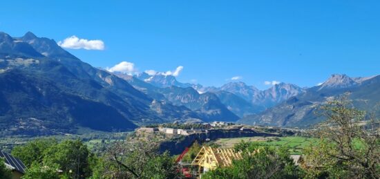 Terrain à bâtir à Risoul, Provence-Alpes-Côte d'Azur