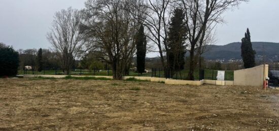 Terrain à bâtir à Châteauneuf-Grasse, Provence-Alpes-Côte d'Azur
