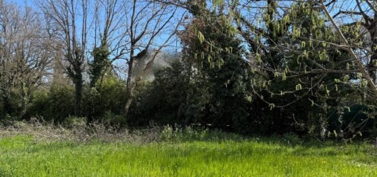 Terrain à bâtir à Éguilles, Provence-Alpes-Côte d'Azur